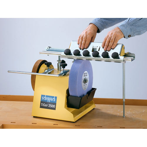 Click this image to show the full-size version.  Knife sharpening jig,  Knife grinding jig, Diy knife